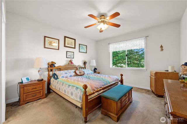 1757 Hillcrest Loop, Mount Vernon, WA 98274