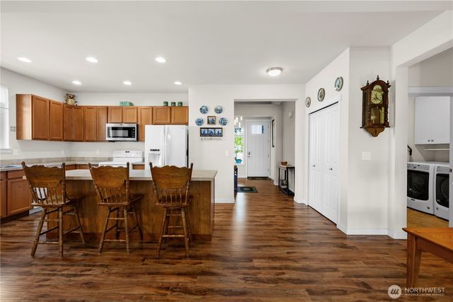 1757 Hillcrest Loop, Mount Vernon, WA 98274