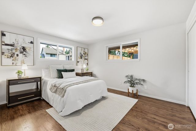 549 NW 205th Street, Shoreline, WA 98177