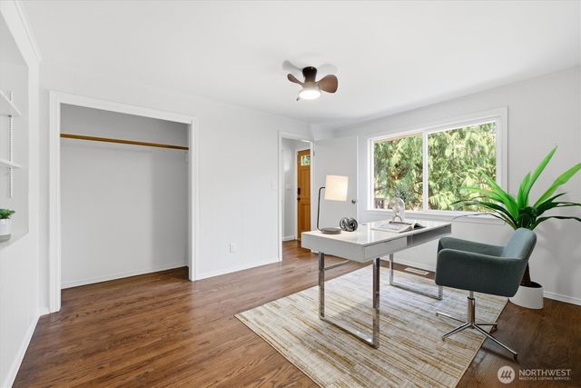549 NW 205th Street, Shoreline, WA 98177