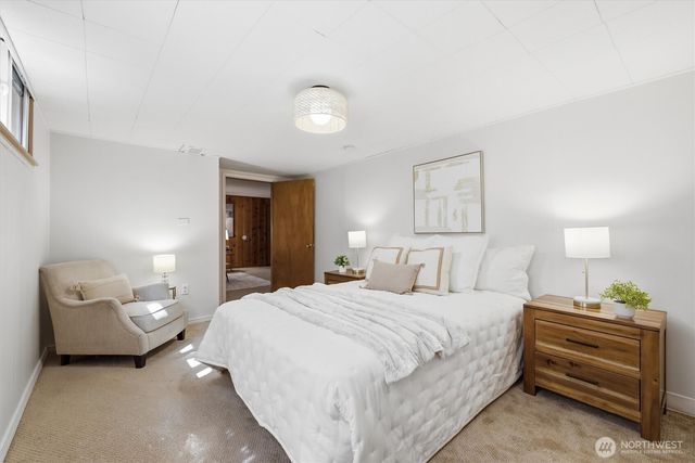 549 NW 205th Street, Shoreline, WA 98177