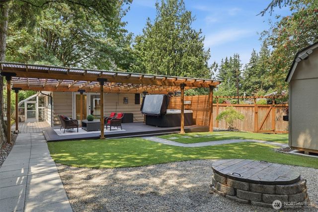 549 NW 205th Street, Shoreline, WA 98177