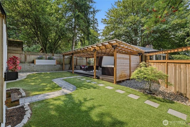 549 NW 205th Street, Shoreline, WA 98177