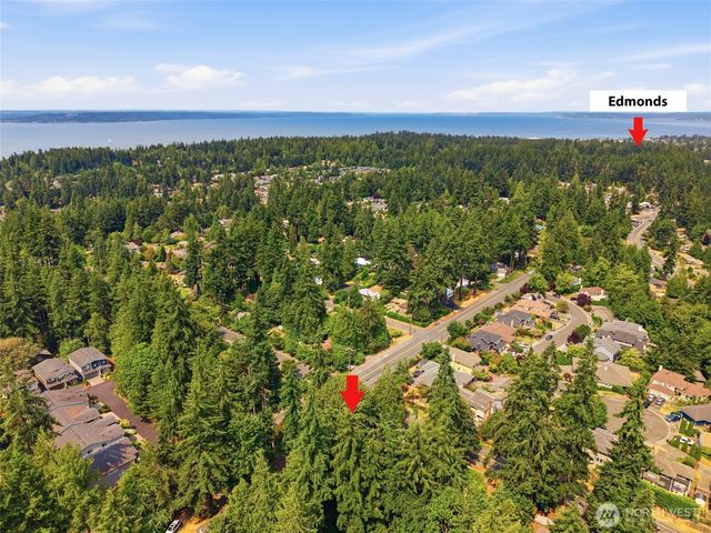549 NW 205th Street, Shoreline, WA 98177