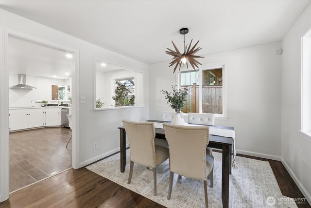 549 NW 205th Street, Shoreline, WA 98177