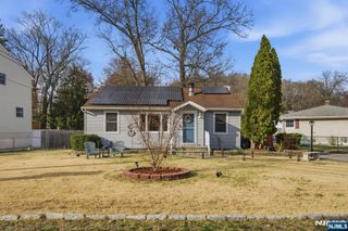 50 Skyline Lake Drive, Ringwood, NJ 07456