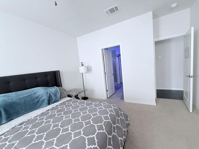 204 Caisson TRL, Liberty Hill, TX 78642