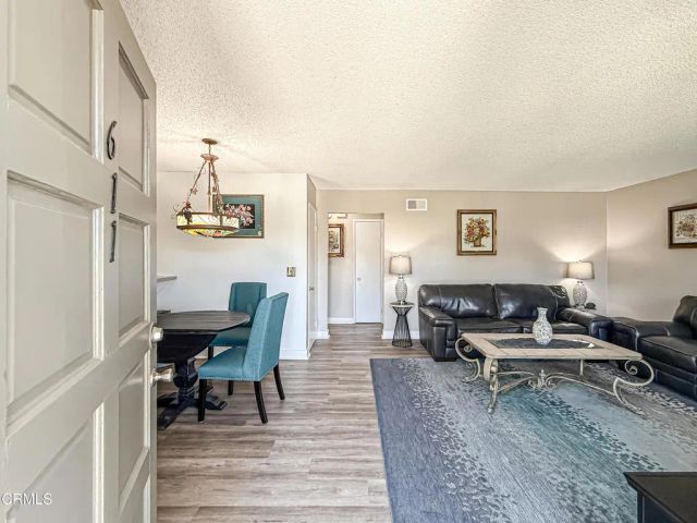 611 Avenida Del Platino, Thousand Oaks, CA 91320