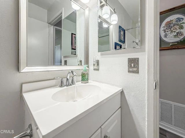 611 Avenida Del Platino, Thousand Oaks, CA 91320
