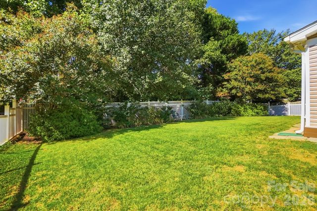 15619 Carrington Ridge Drive, Huntersville, NC 28078