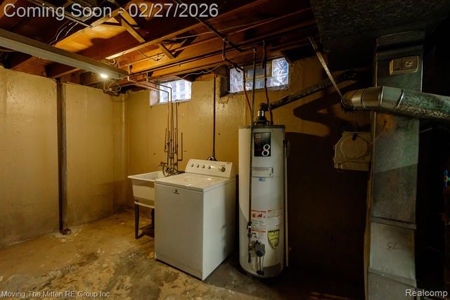 6735 Whitby Street, Garden City, MI 48135