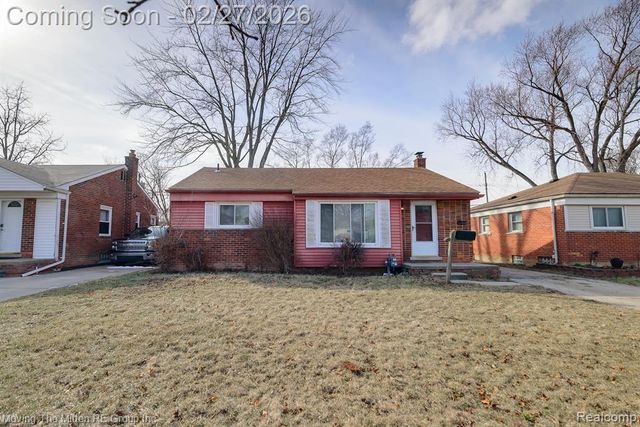 6735 Whitby Street, Garden City, MI 48135