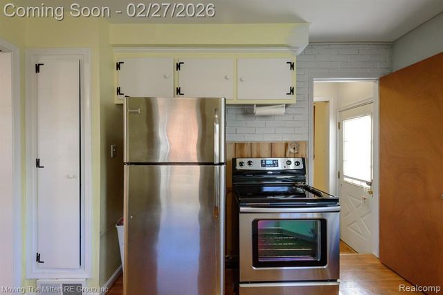 6735 Whitby Street, Garden City, MI 48135