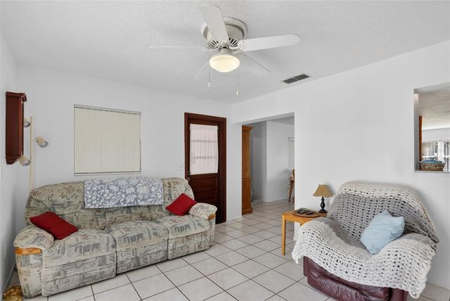 2561 WINNERS CIRCLE, Kissimmee, FL 34744