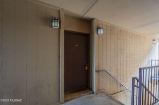 1810 E Blacklidge Dr Apt 610, Tucson, AZ 85719