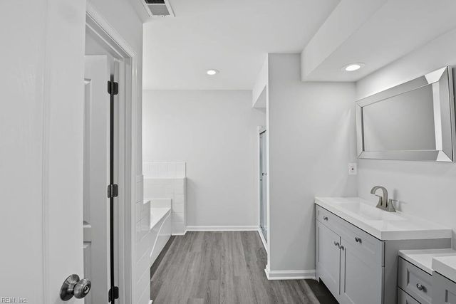 4372 Hillcrest Farms CIR, Virginia Beach, VA 23456