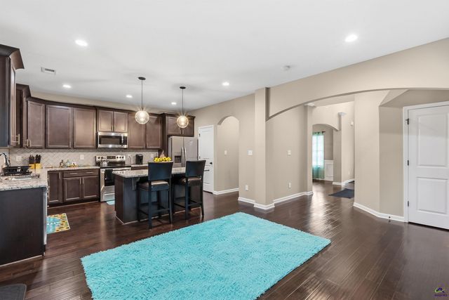 103 Hidesta Court, Kathleen, GA 31047