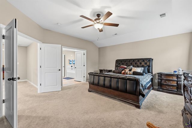 103 Hidesta Court, Kathleen, GA 31047