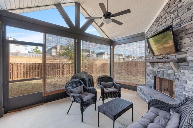 103 Hidesta Court, Kathleen, GA 31047