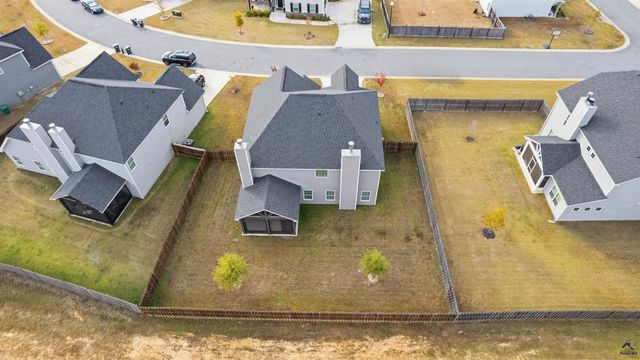 103 Hidesta Court, Kathleen, GA 31047