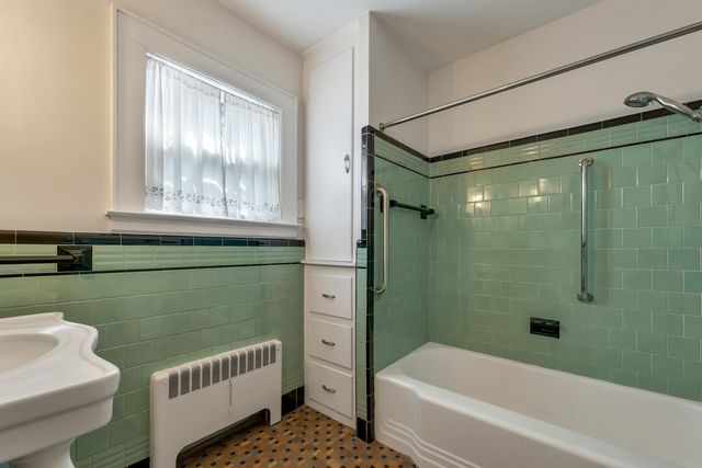 124 Dartmouth Street, Laconia, NH 03246