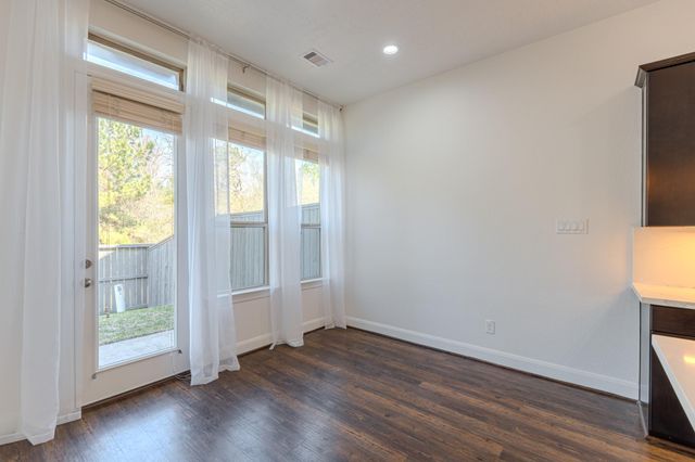 58 Aventura Place, Spring, TX 77389