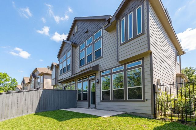 58 Aventura Place, Spring, TX 77389