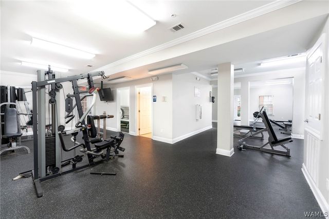 3218 Veterans Memorial 714, Tuscaloosa, AL 35404