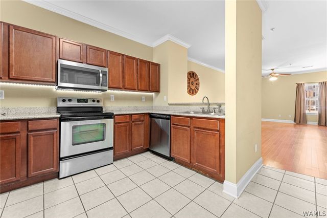 3218 Veterans Memorial 714, Tuscaloosa, AL 35404