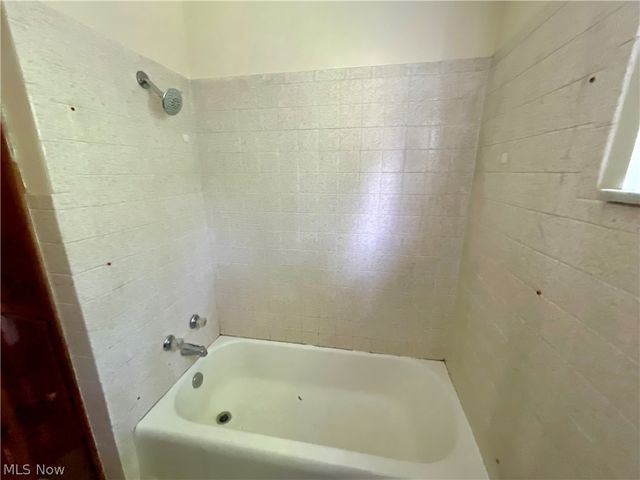 145 Circle Drive, Weirton, WV 26062