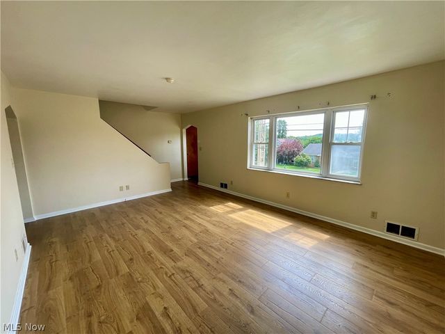 145 Circle Drive, Weirton, WV 26062