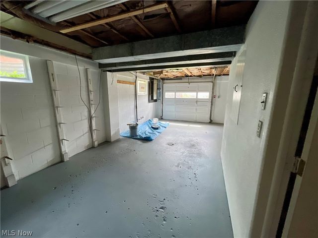 145 Circle Drive, Weirton, WV 26062