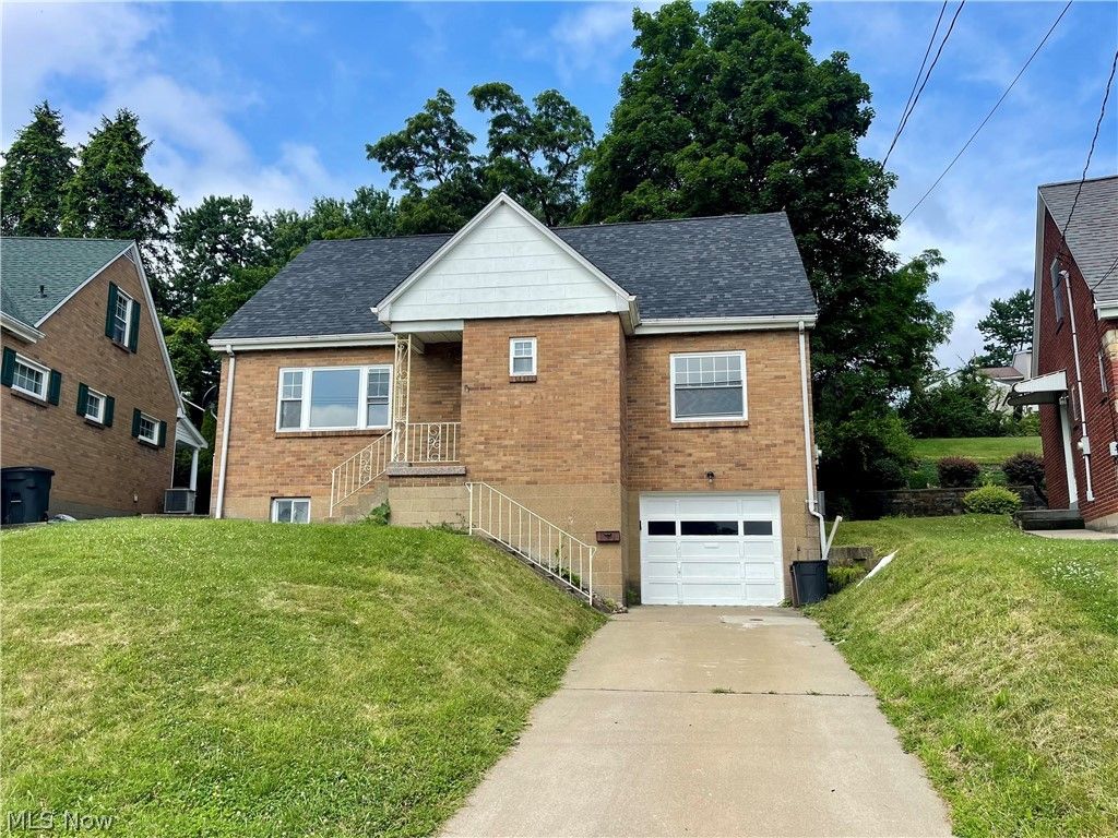 145 Circle Drive, Weirton, WV 26062