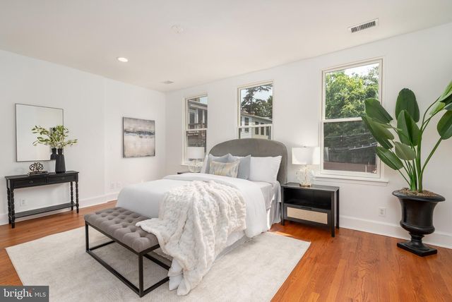 1683 35TH ST NW, Washington, DC 20007