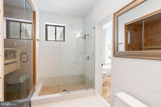 1683 35TH ST NW, Washington, DC 20007