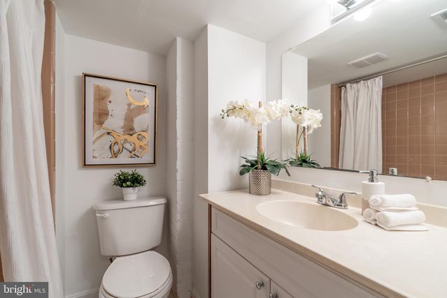 1683 35TH ST NW, Washington, DC 20007