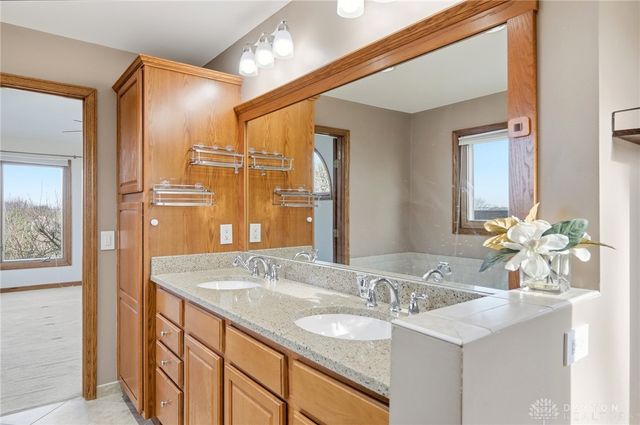 8784 Eagle Ridge Drive, West Chester, OH 45069