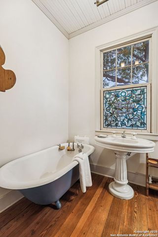 276 E Coll, New Braunfels, TX 78130