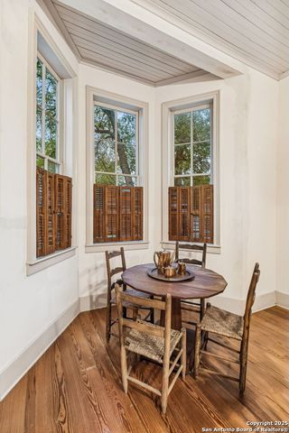 276 E Coll, New Braunfels, TX 78130