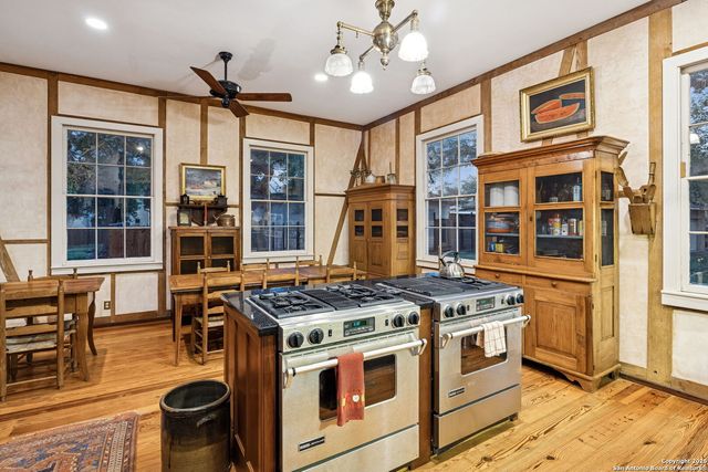 276 E Coll, New Braunfels, TX 78130