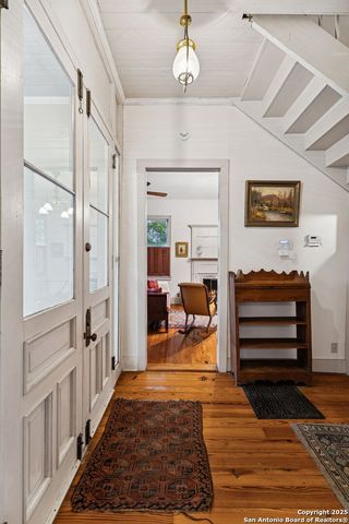 276 E Coll, New Braunfels, TX 78130