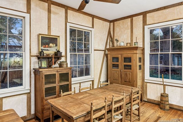 276 E Coll, New Braunfels, TX 78130