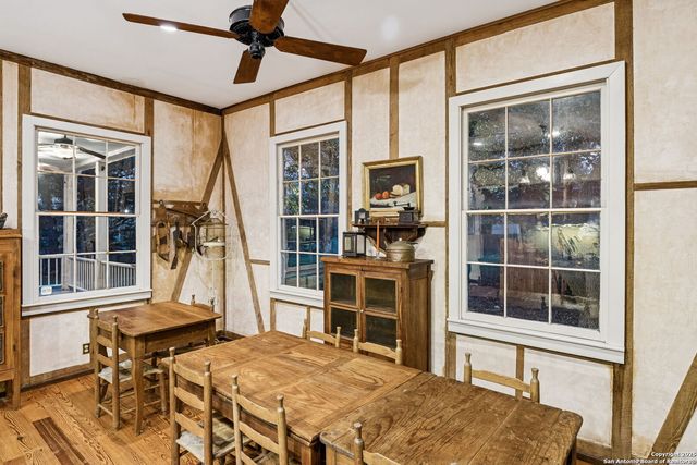 276 E Coll, New Braunfels, TX 78130