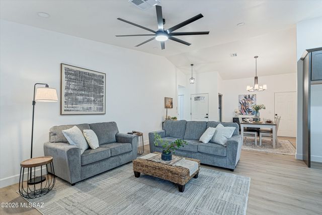 9316 N Eagle Dancer Drive, Tucson, AZ 85742