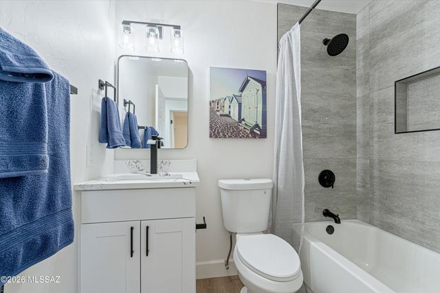 9316 N Eagle Dancer Drive, Tucson, AZ 85742