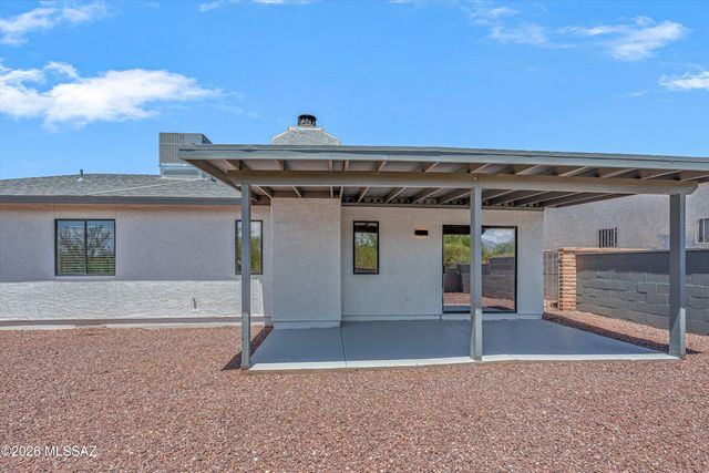9316 N Eagle Dancer Drive, Tucson, AZ 85742