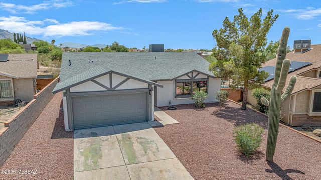9316 N Eagle Dancer Drive, Tucson, AZ 85742