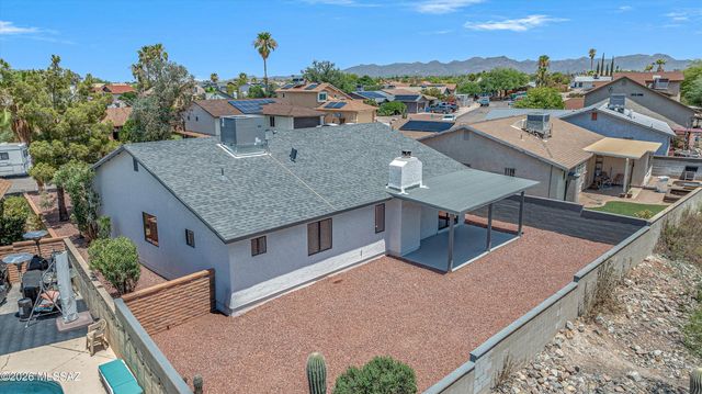 9316 N Eagle Dancer Drive, Tucson, AZ 85742