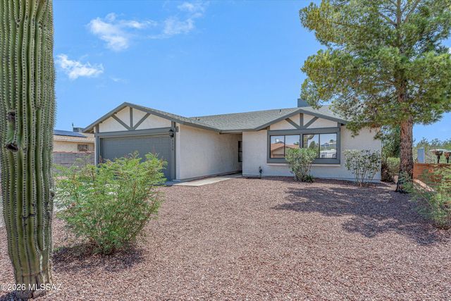 9316 N Eagle Dancer Drive, Tucson, AZ 85742