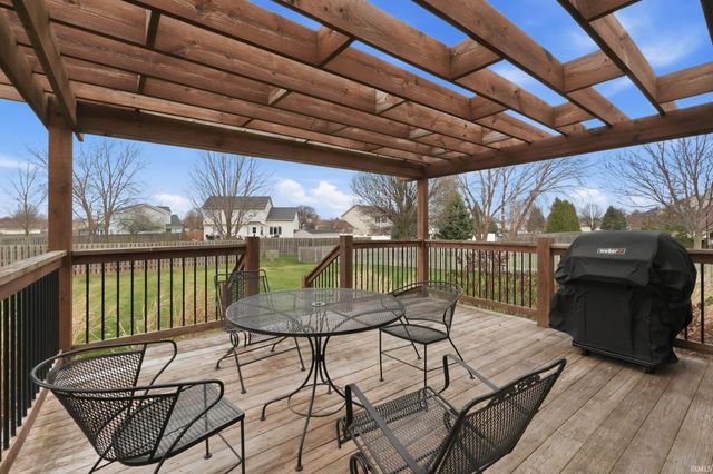 15905 Lebaron Lane, Huntertown, IN 46748